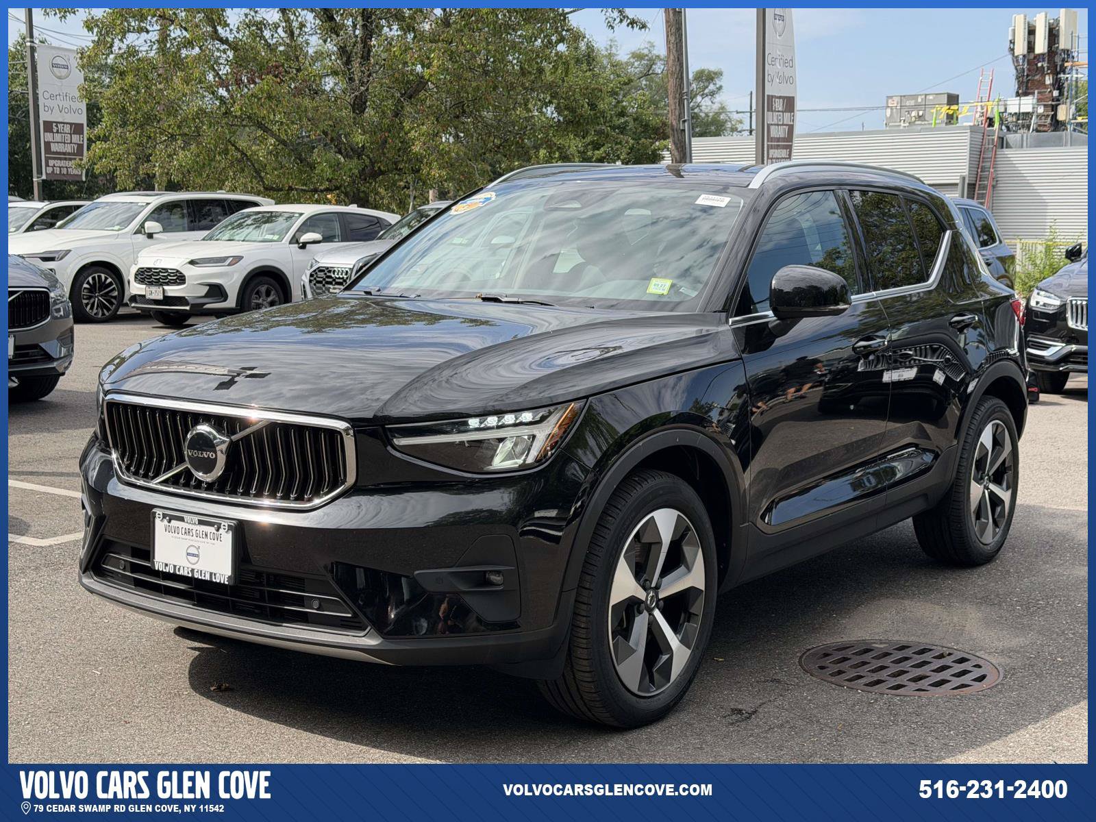 Certified 2023 Volvo XC40 B5 Plus w/ Protection Package Premier AWD/4WD image 7