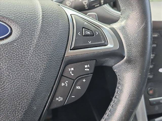 Used 2018 Ford Edge Titanium AWD/4WD image 16