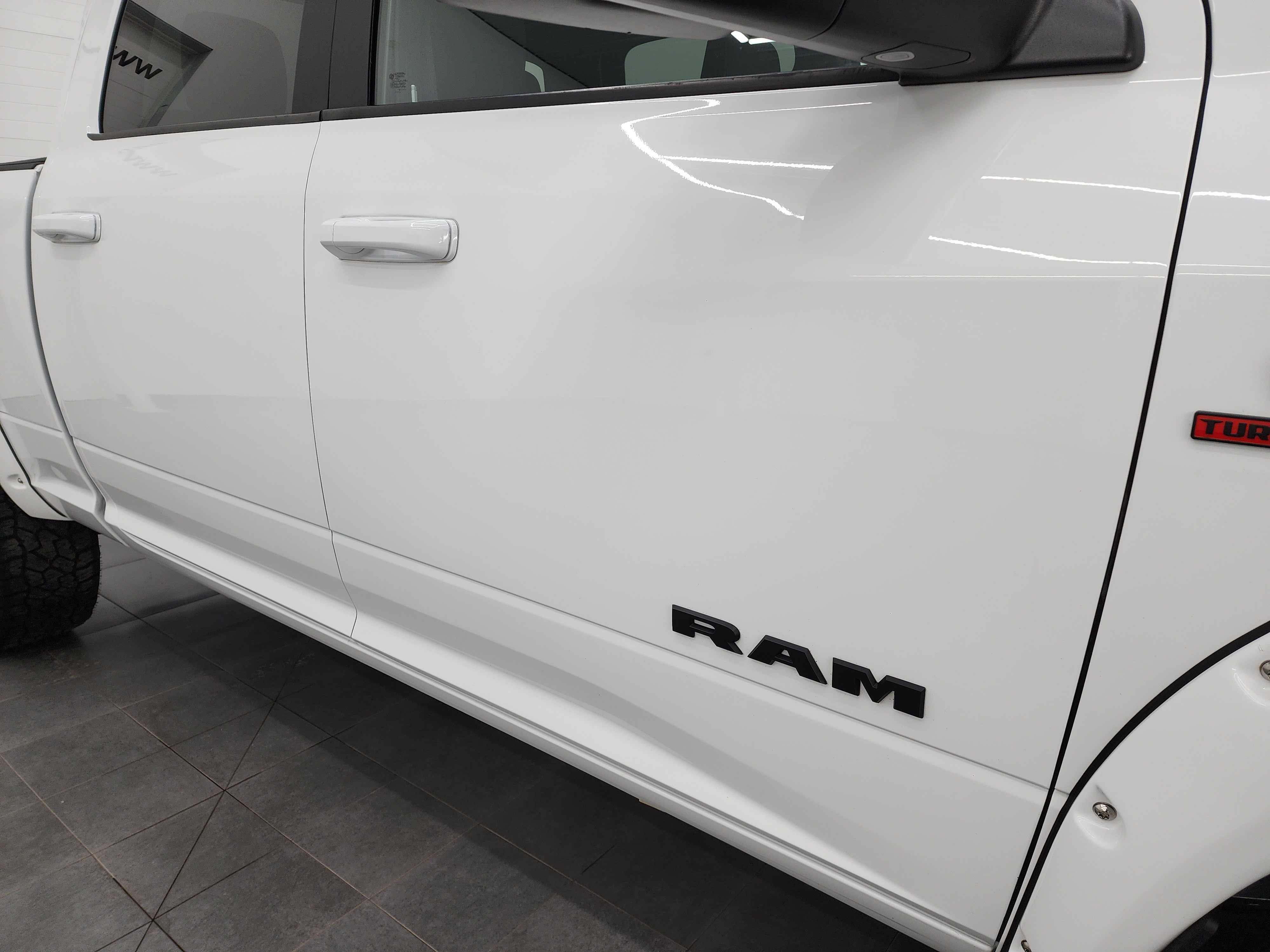 Used 2022 RAM 2500 Big Horn w/ Night Edition AWD/4WD image 25