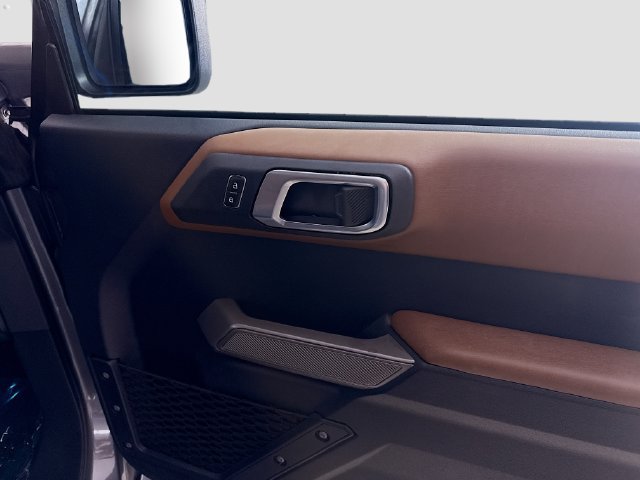 Used 2023 Ford Bronco Outer Banks AWD/4WD image 30