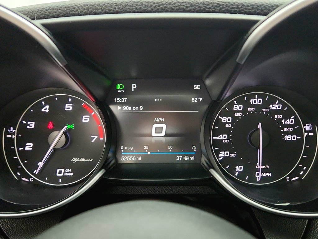 Used 2018 Alfa Romeo Giulia AWD image 13