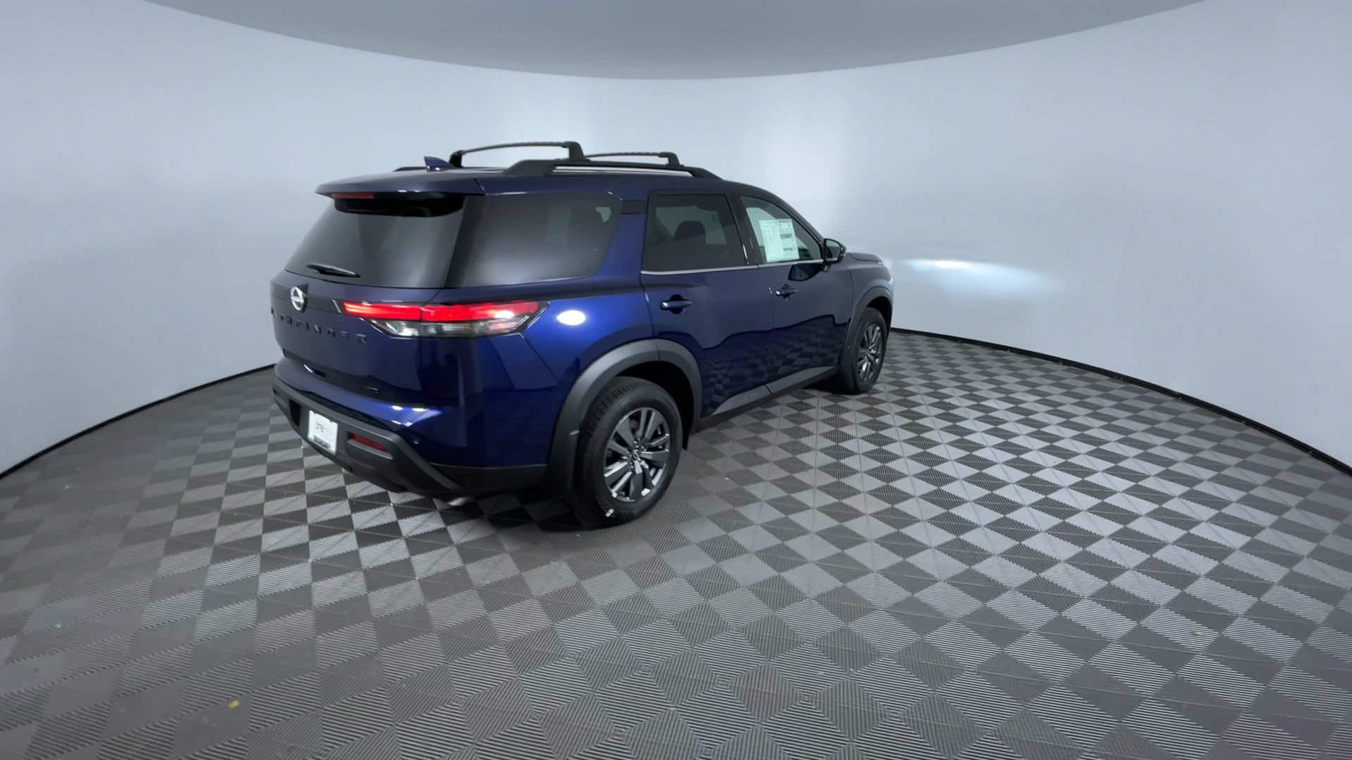 Certified 2025 Nissan Pathfinder SV w/ Black Appearance Package AWD/4WD image 8