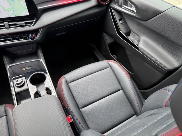 Used 2025 Chevrolet Equinox RS w/ Safety and Technology Package image 24