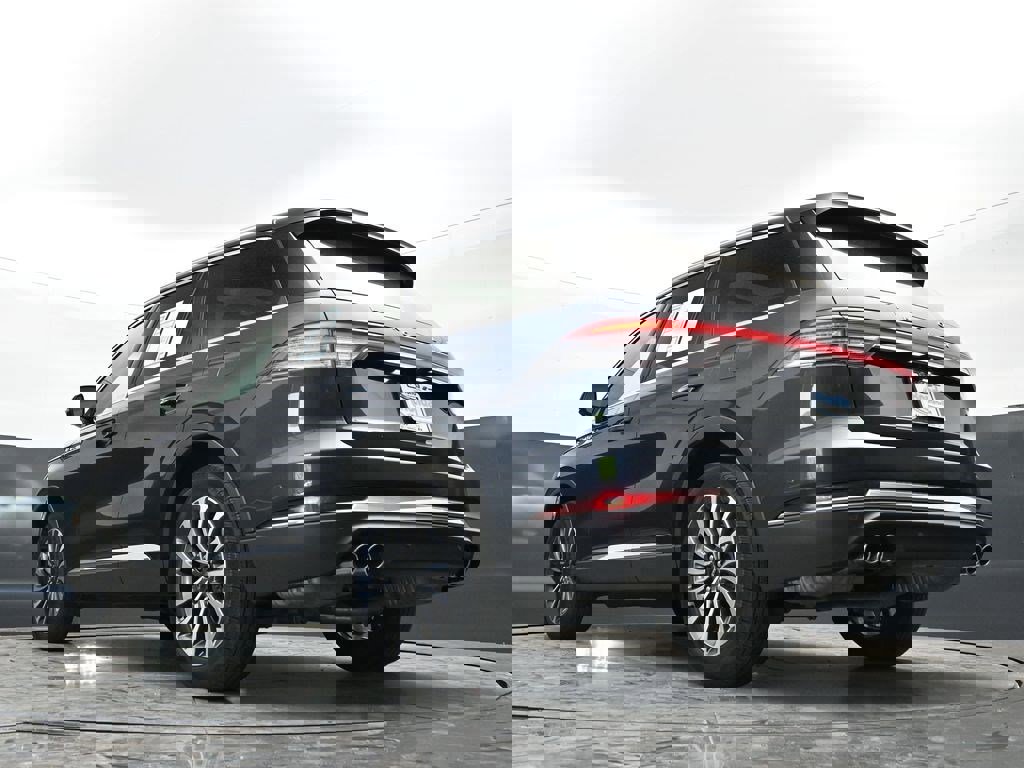 Used 2023 Lincoln Aviator Reserve w/ Equipment Group 201A AWD/4WD image 34