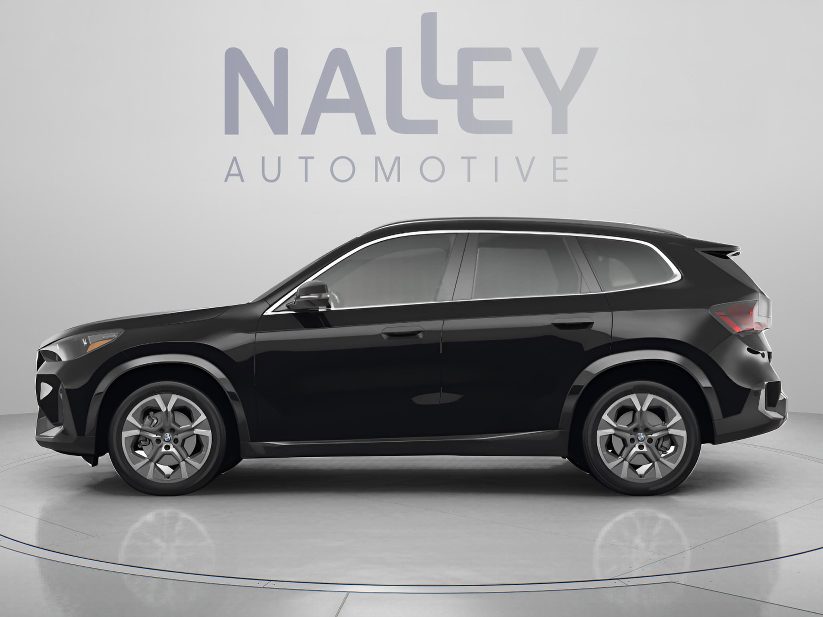 Used 2023 BMW X1 xDrive28i w/ Premium Package AWD/4WD image 2