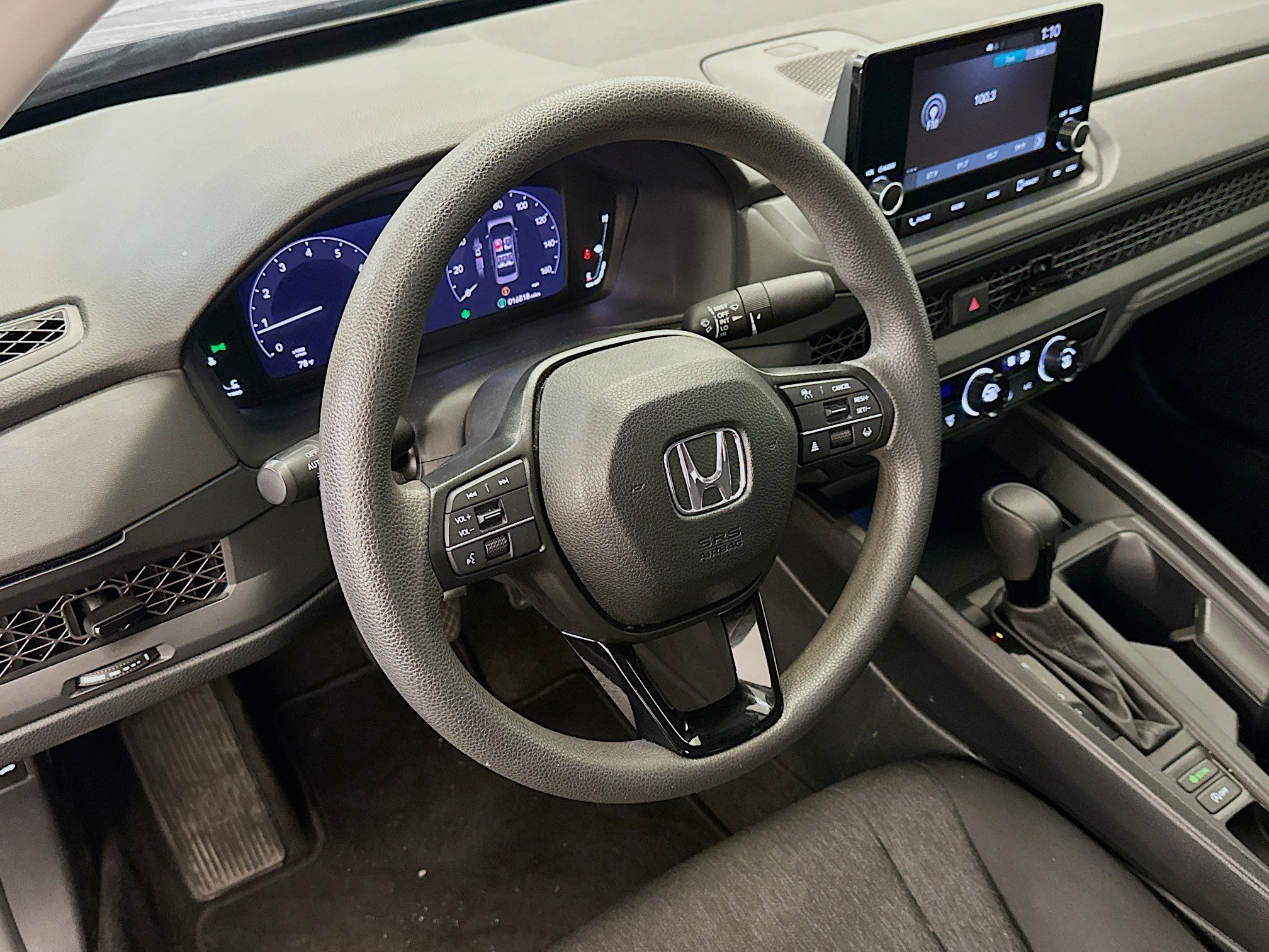 Used 2023 Honda Accord LX image 17