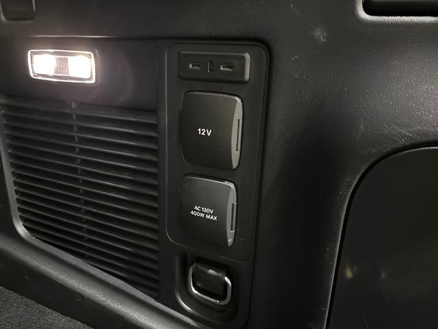 Used 2025 Ford Expedition Active image 25