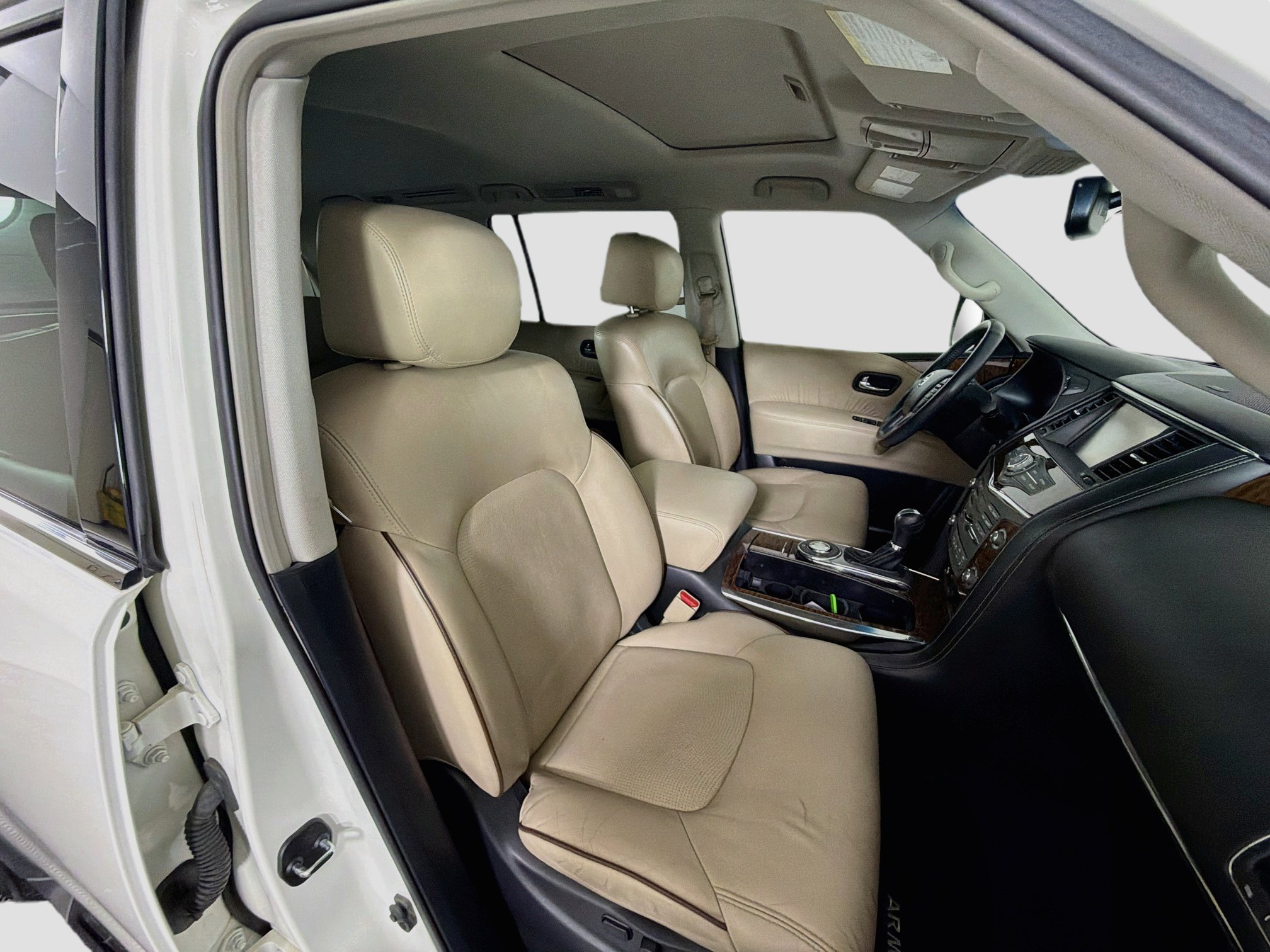 Used 2017 Nissan Armada Platinum w/ Captain Seat Package RWD image 34