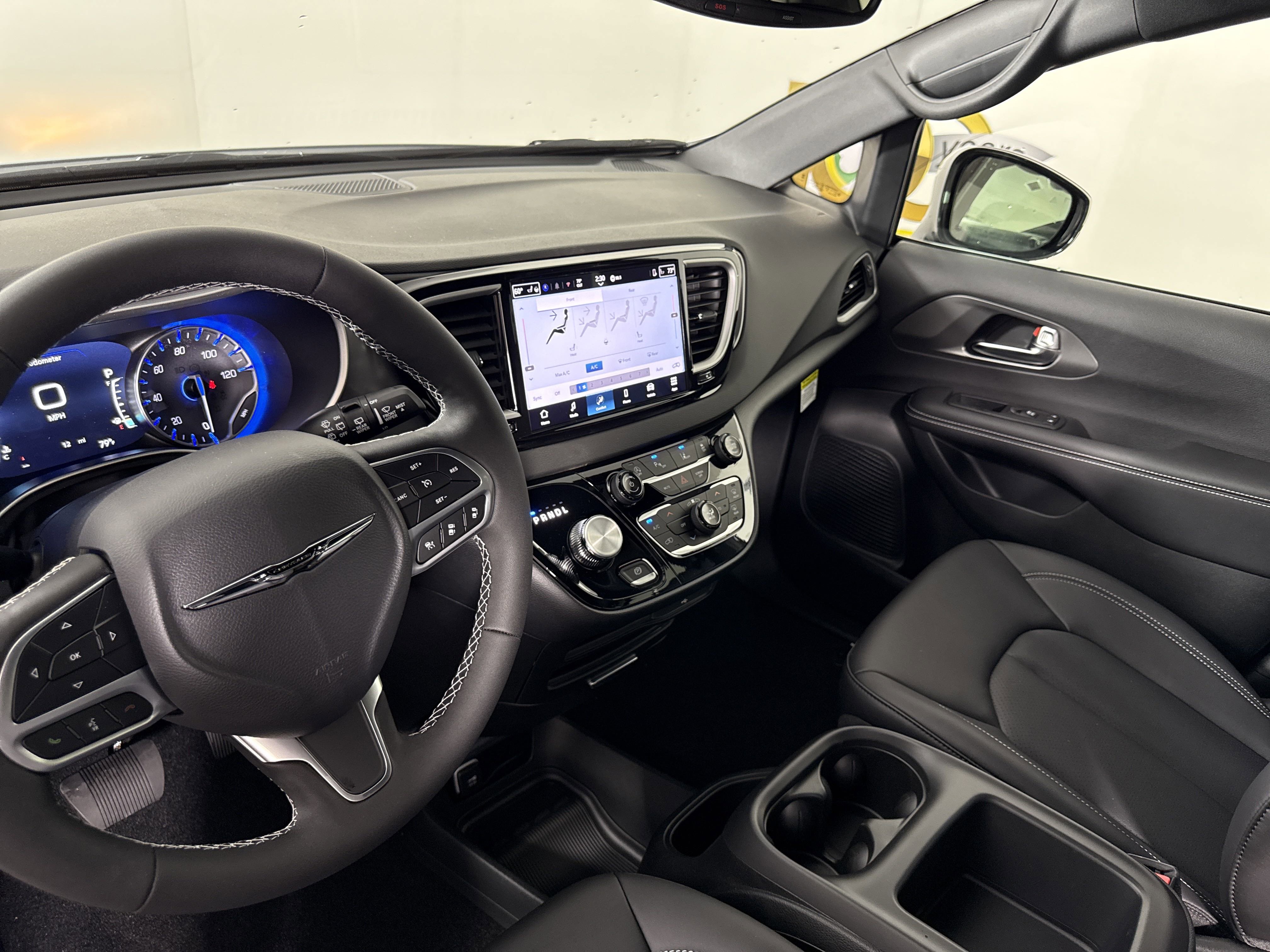 New 2026 Chrysler Voyager LX image 27