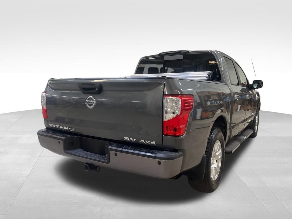 Used 2017 Nissan Titan SV AWD/4WD image 5