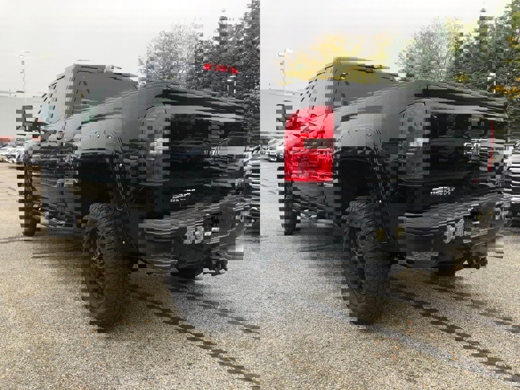 Used 2018 GMC Sierra 2500 SLT w/ Duramax Plus Package image 4