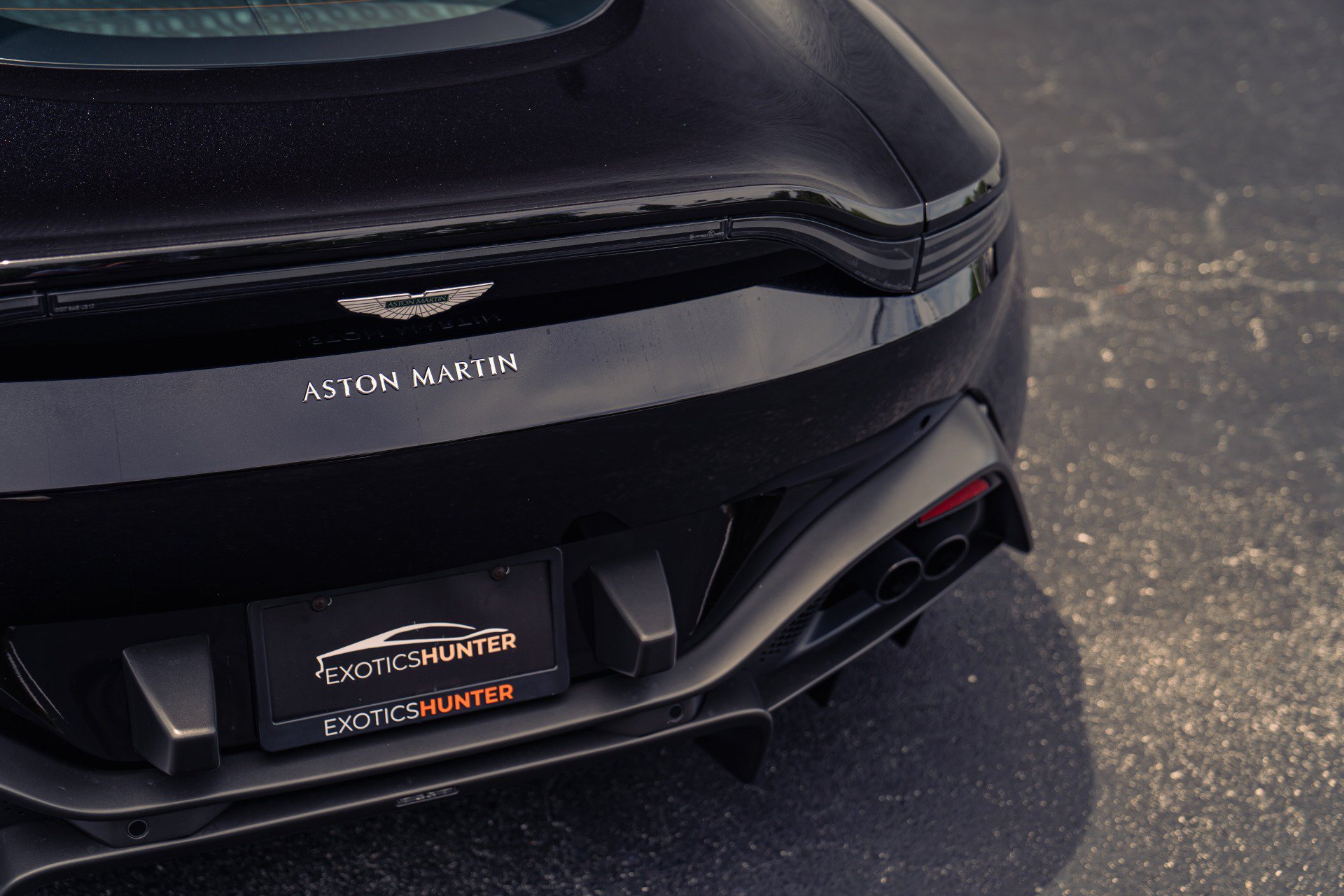 Used 2020 Aston Martin V8 Vantage Coupe RWD image 24