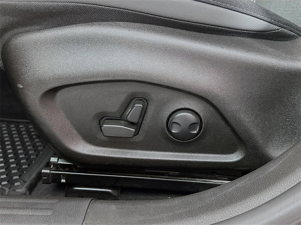 Used 2022 Jeep Renegade Latitude w/ Convenience Group image 14