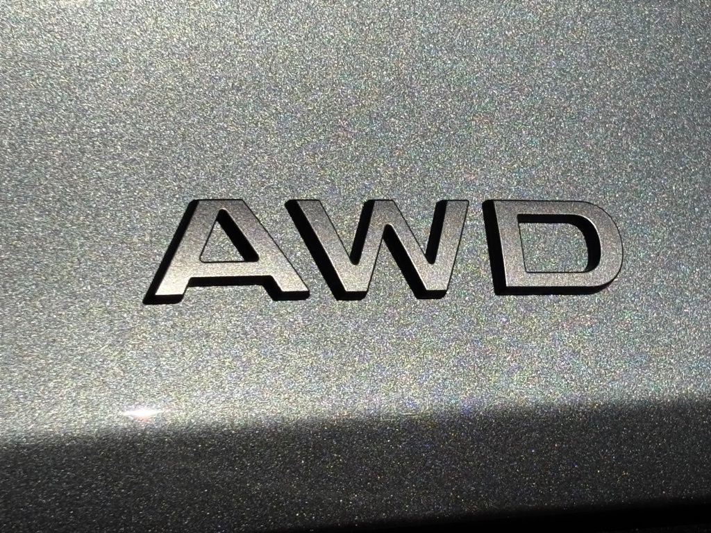 New 2025 Nissan Murano SV image 5