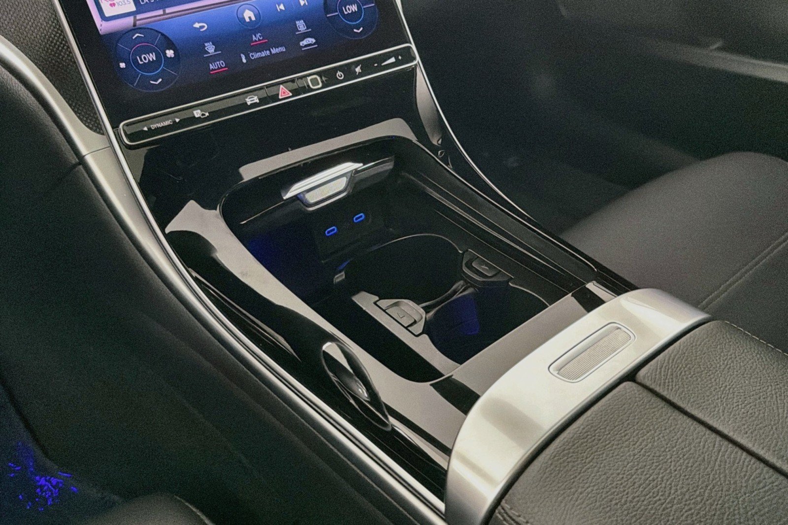 Certified 2024 Mercedes-Benz C 300 Sedan image 7