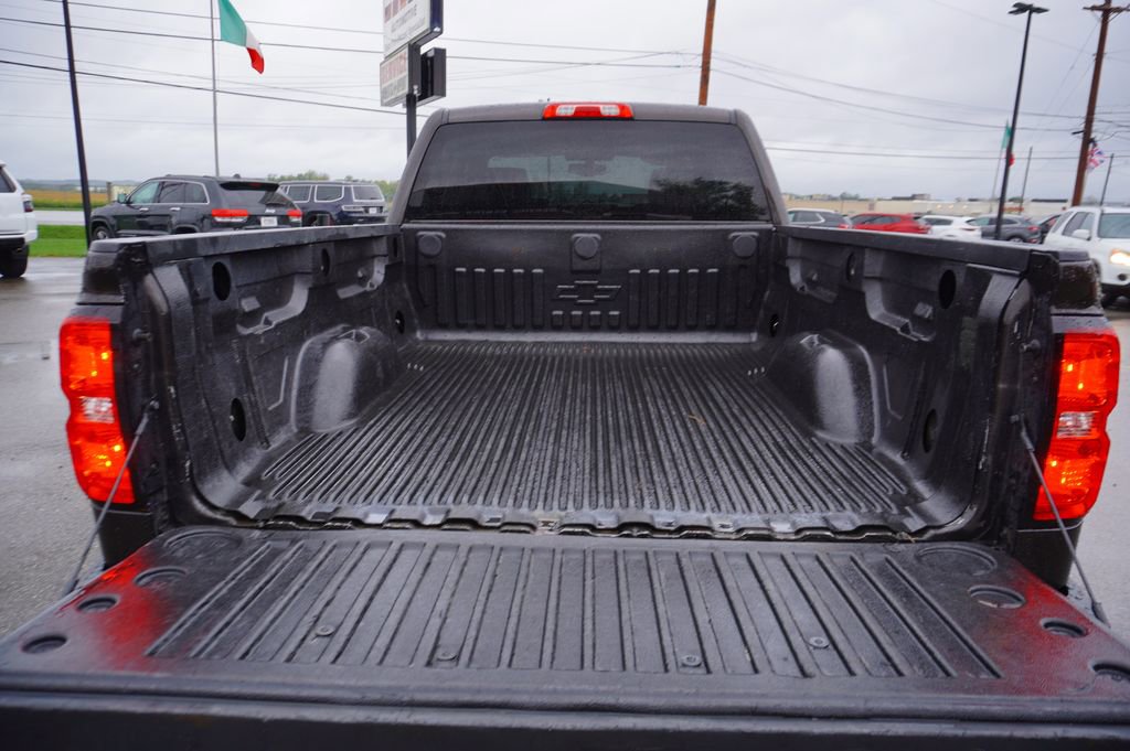 Used 2018 Chevrolet Silverado 1500 LT w/ All Star Edition image 25