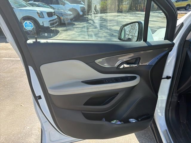Used 2018 Buick Encore Preferred image 9