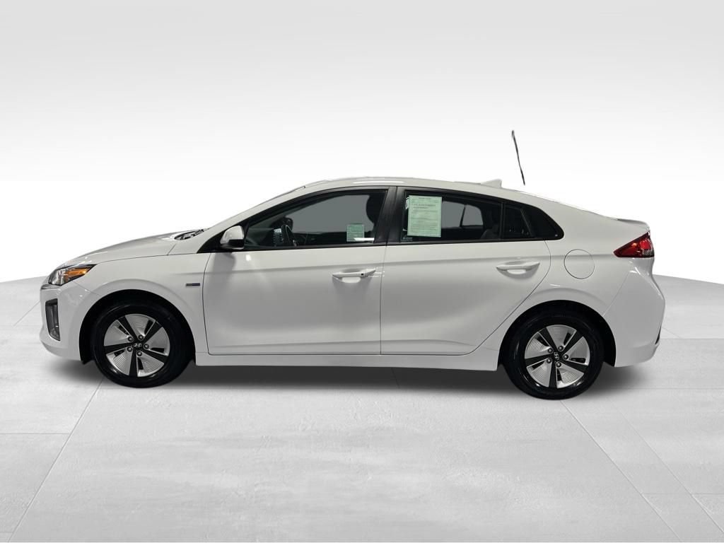 Used 2020 Hyundai Ioniq Blue FWD image 2