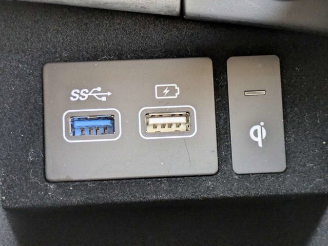 Used 2023 Genesis GV70 2.5T w/ Advanced Package AWD/4WD image 24