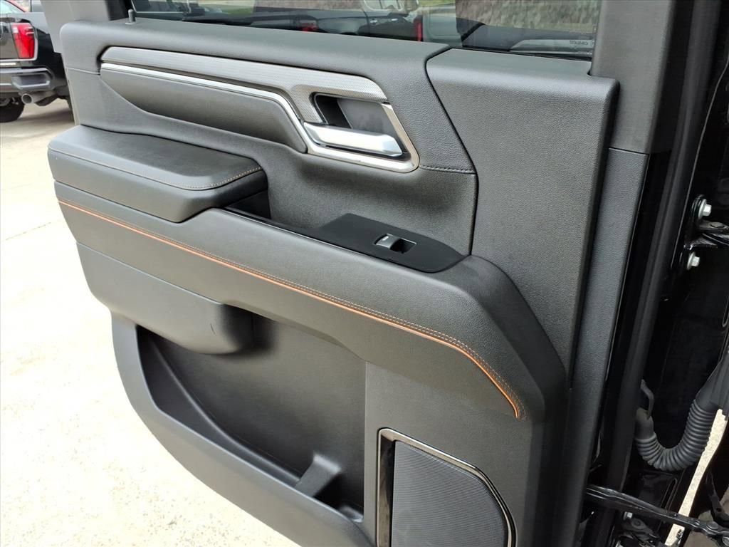 Used 2024 GMC Sierra 2500 AT4 w/ AT4 Premium Plus Package image 23