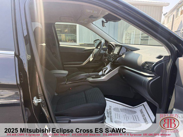 Used 2025 Mitsubishi Eclipse Cross ES AWD/4WD image 12