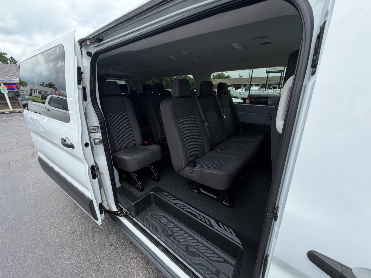 Used 2018 Ford Transit 350 XL RWD image 20