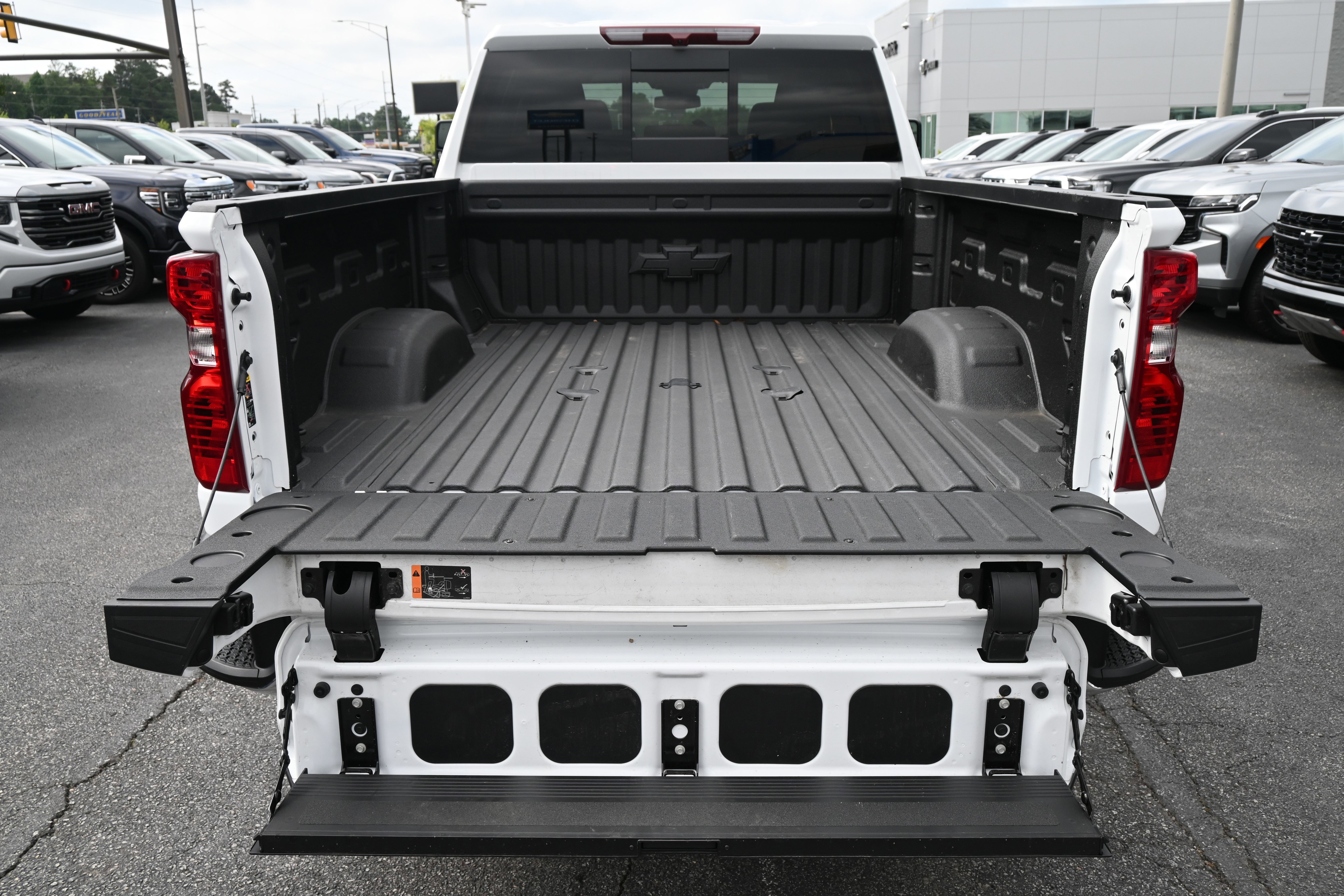 Used 2026 Chevrolet Silverado 2500 LT w/ Safety Package AWD/4WD image 30