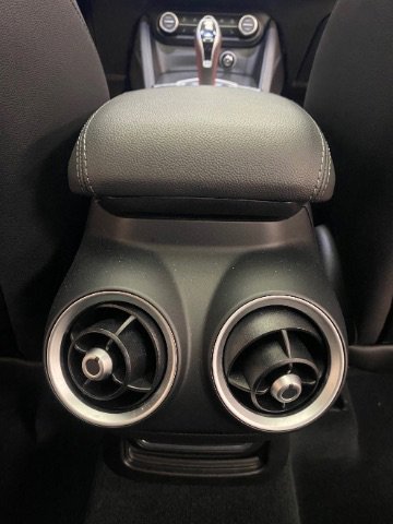 Used 2023 Alfa Romeo Stelvio Estrema image 26