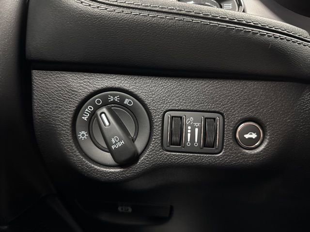 Used 2023 Dodge Challenger R/T Scat Pack w/ Plus Package RWD image 27