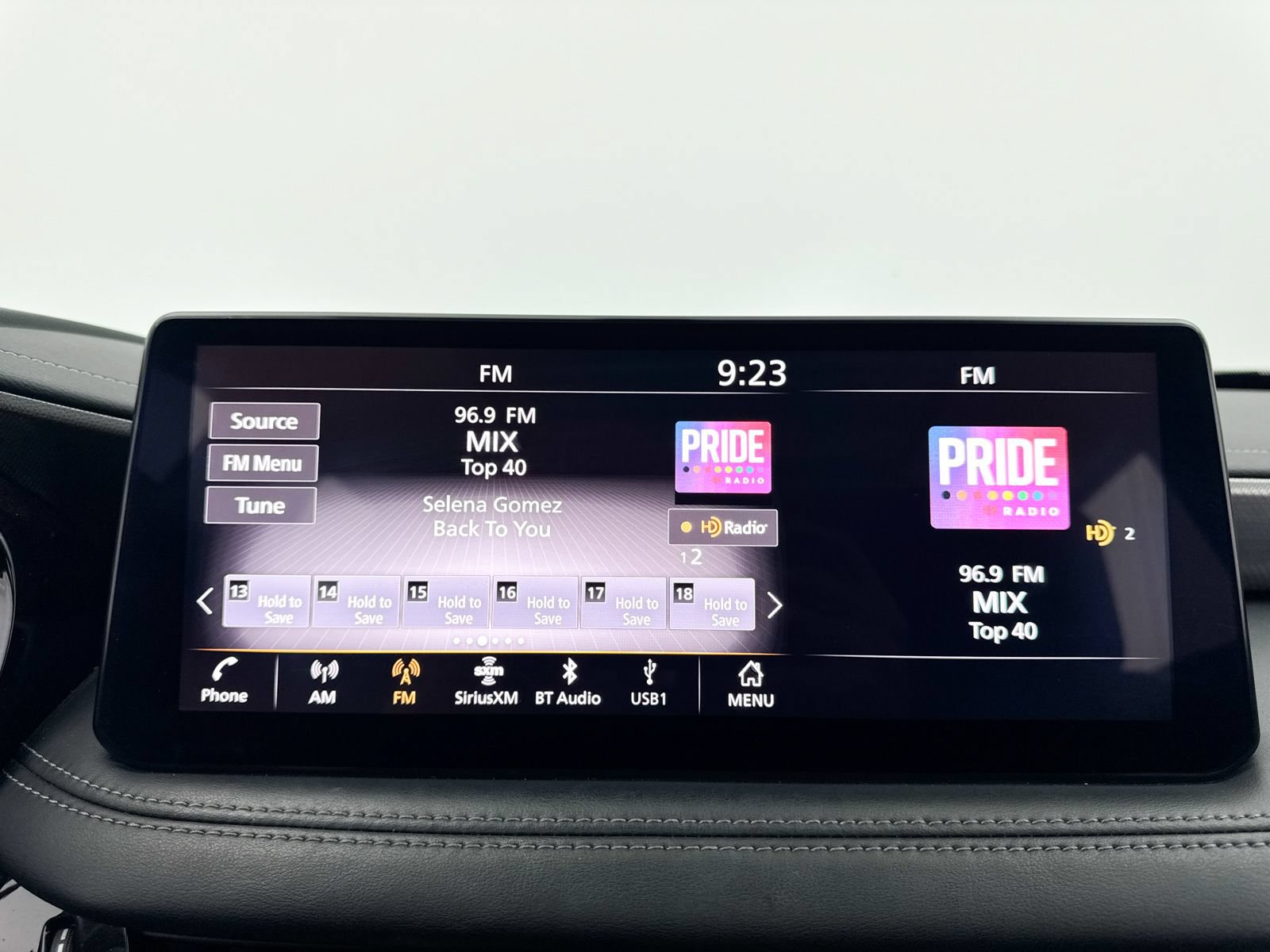 Used 2024 INFINITI QX60 Luxe AWD/4WD image 6