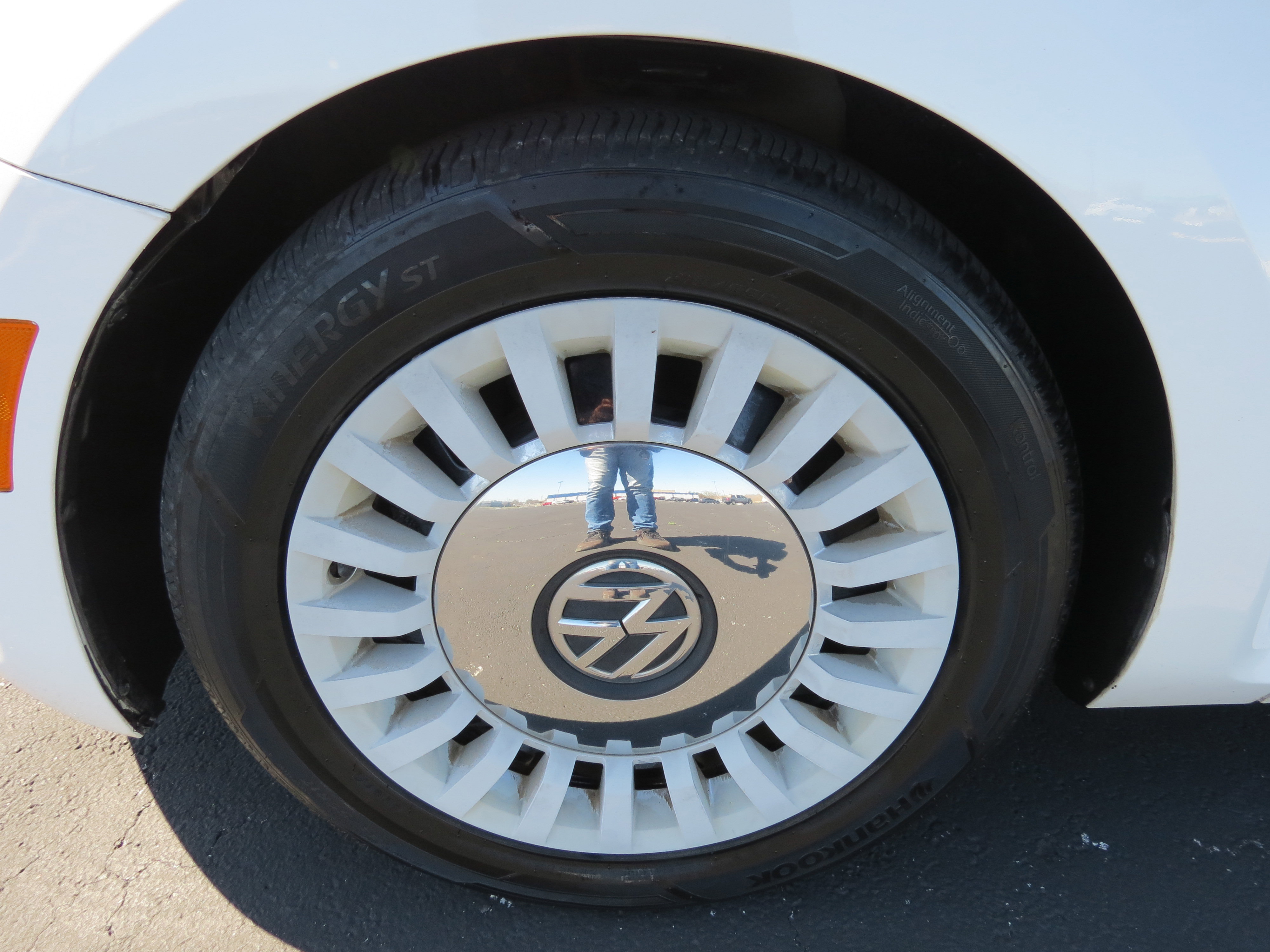 Used 2014 Volkswagen Beetle 2.5 image 33