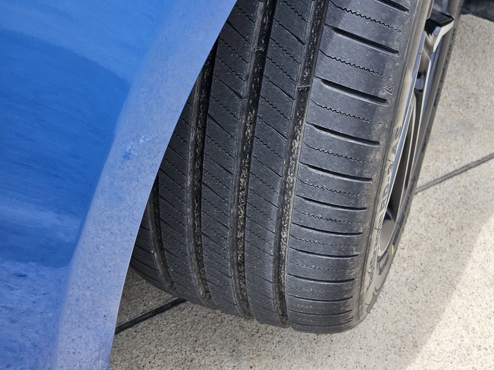 Used 2020 Ford Mustang Coupe w/ Equipment Group 101A RWD image 13