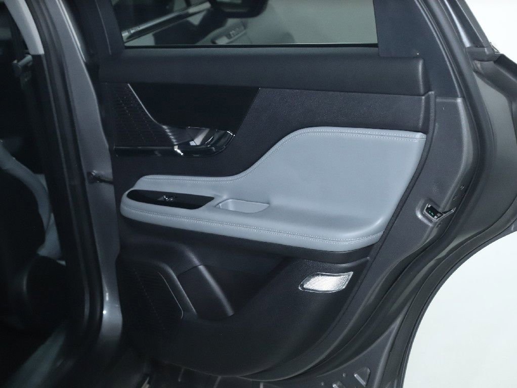 Used 2022 Lincoln Corsair AWD w/ Equipment Group 101A image 31