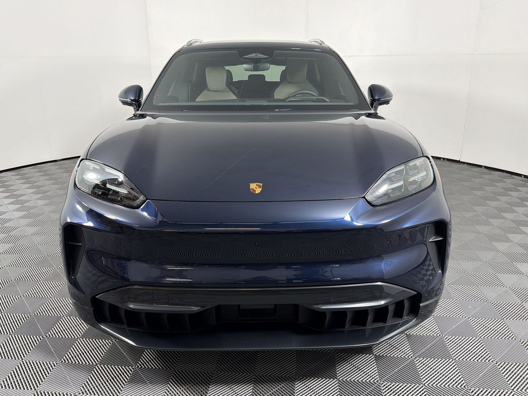 New 2026 Porsche Cayenne Electric AWD/4WD image 6