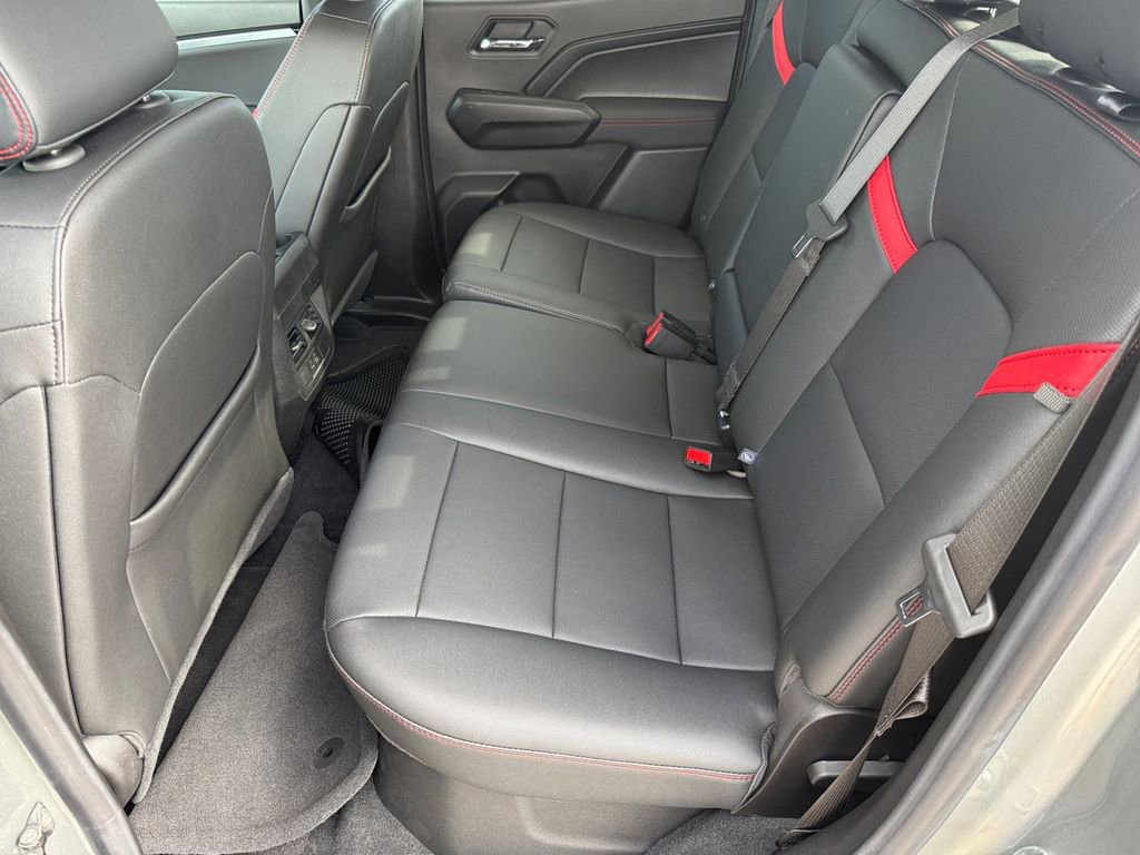 Certified 2025 Chevrolet Colorado Z71 w/ Z71 Convenience Package 2 AWD/4WD image 11