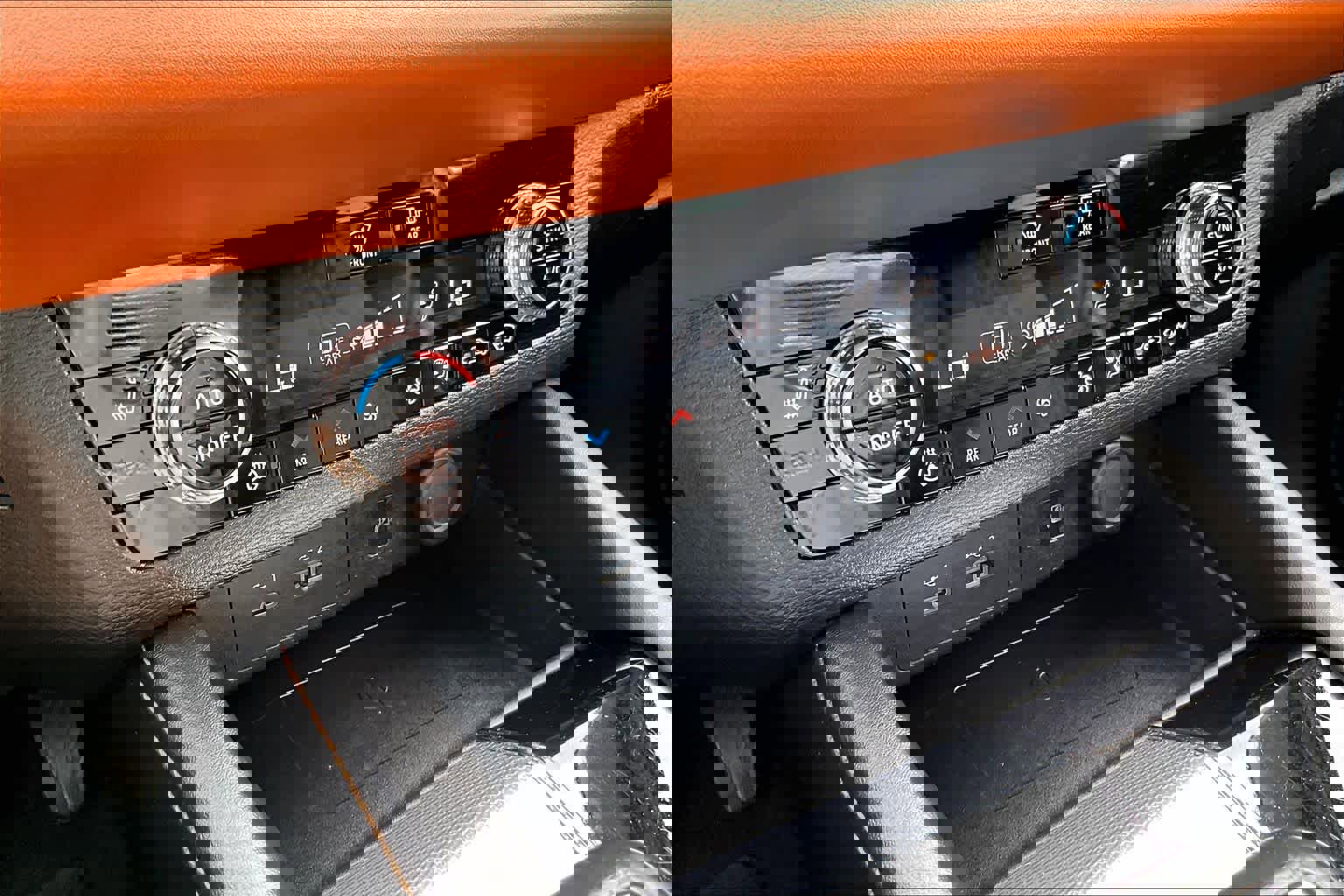 Used 2022 Mitsubishi Outlander SEL image 32