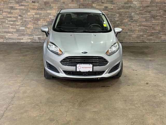 Used 2019 Ford Fiesta SE FWD image 2