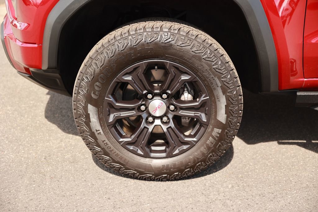 Used 2023 GMC Canyon Elevation image 11