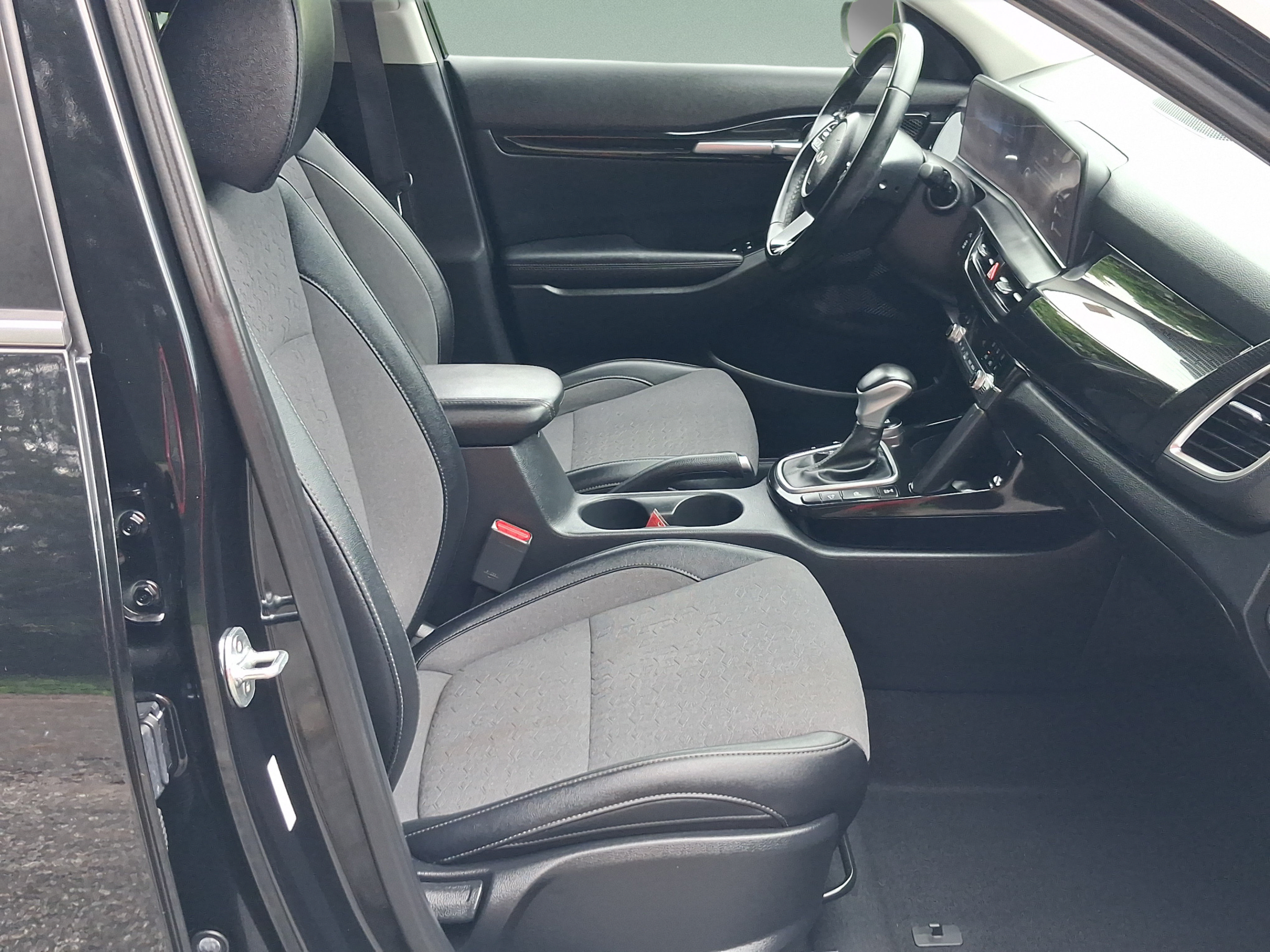 Used 2024 Kia Seltos X-Line AWD/4WD image 56