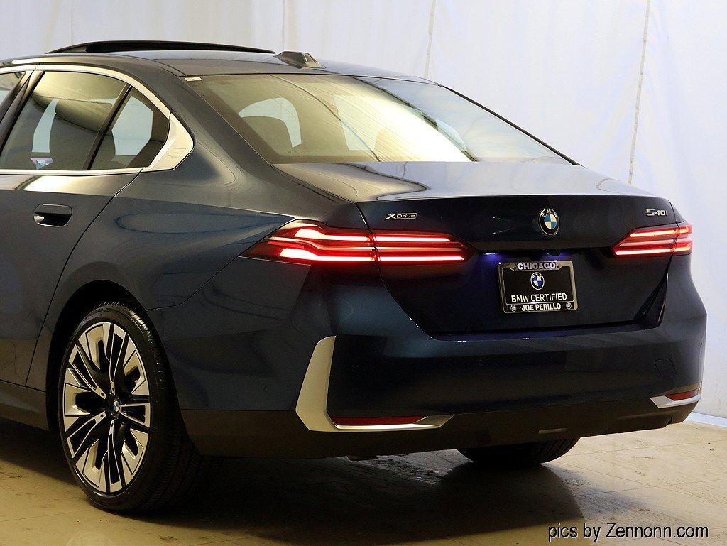 Used 2026 BMW 540i xDrive AWD/4WD image 8