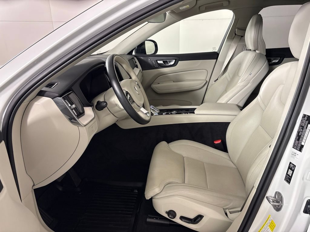 Used 2026 Volvo XC60 B5 Ultra AWD/4WD image 28