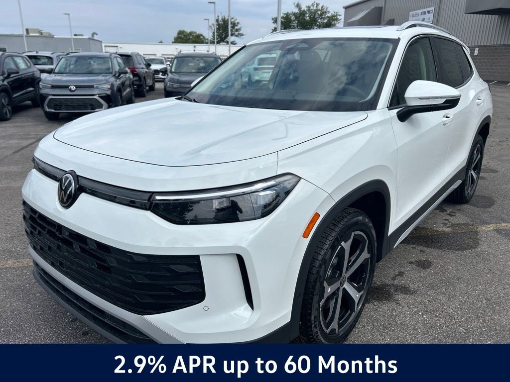 New 2025 Volkswagen Tiguan SE