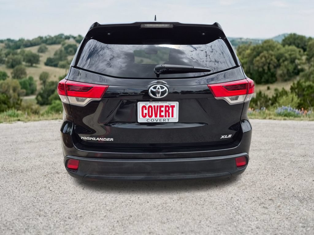 Used 2017 Toyota Highlander XLE FWD image 8