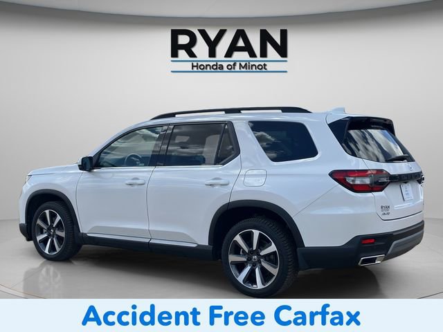 Used 2023 Honda Pilot Touring image 6