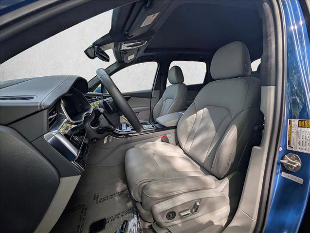 Used 2024 Audi Q7 3.0T Prestige image 12