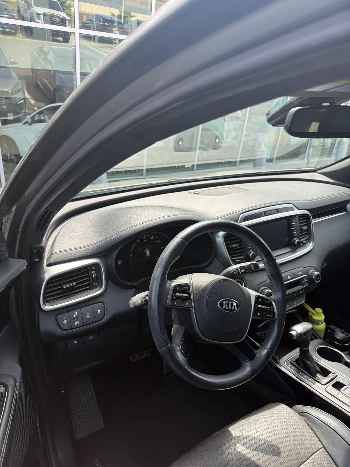 Used 2019 Kia Sorento SX image 8