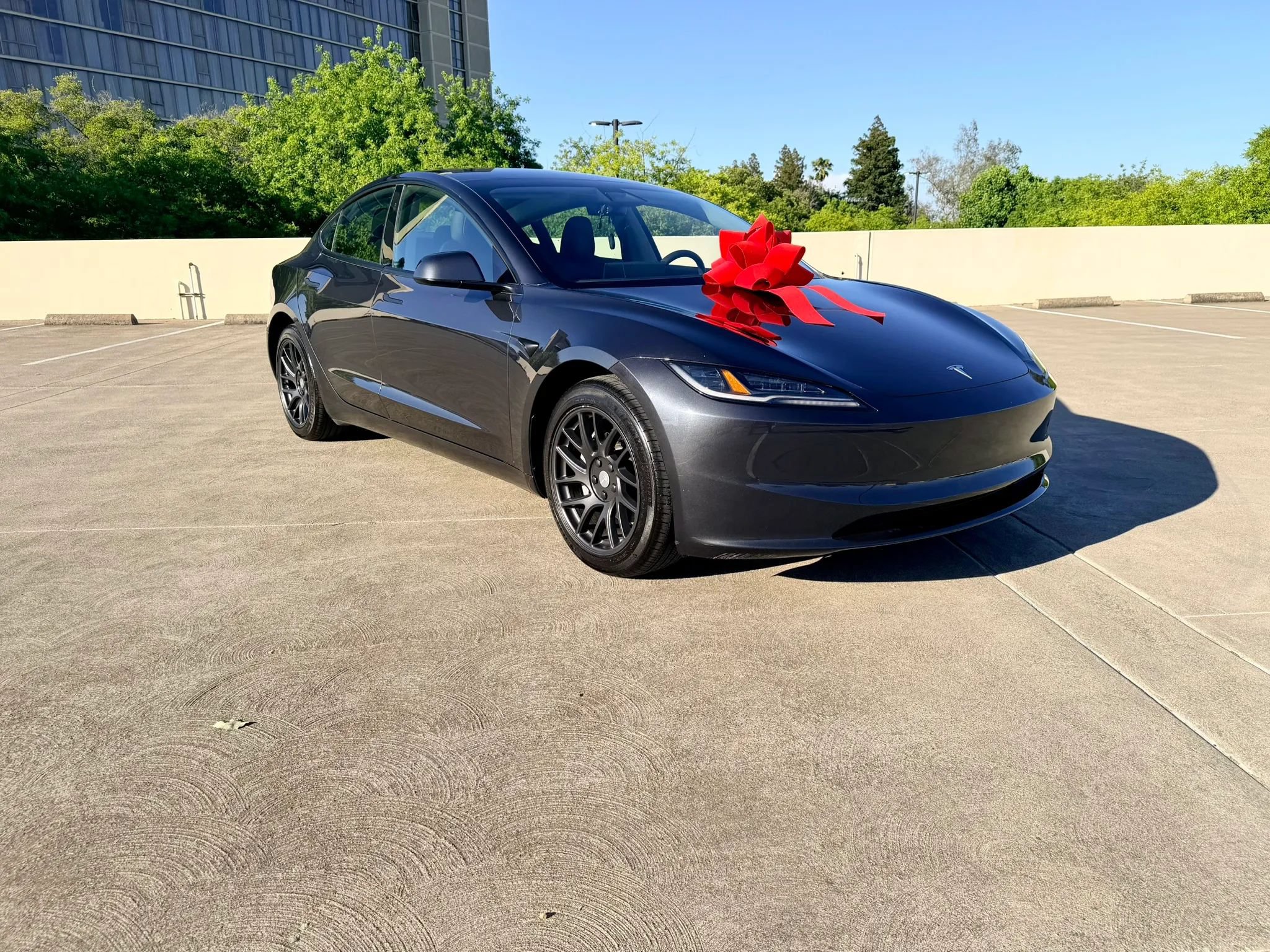 Used 2025 Tesla Model 3 Long Range RWD image 2