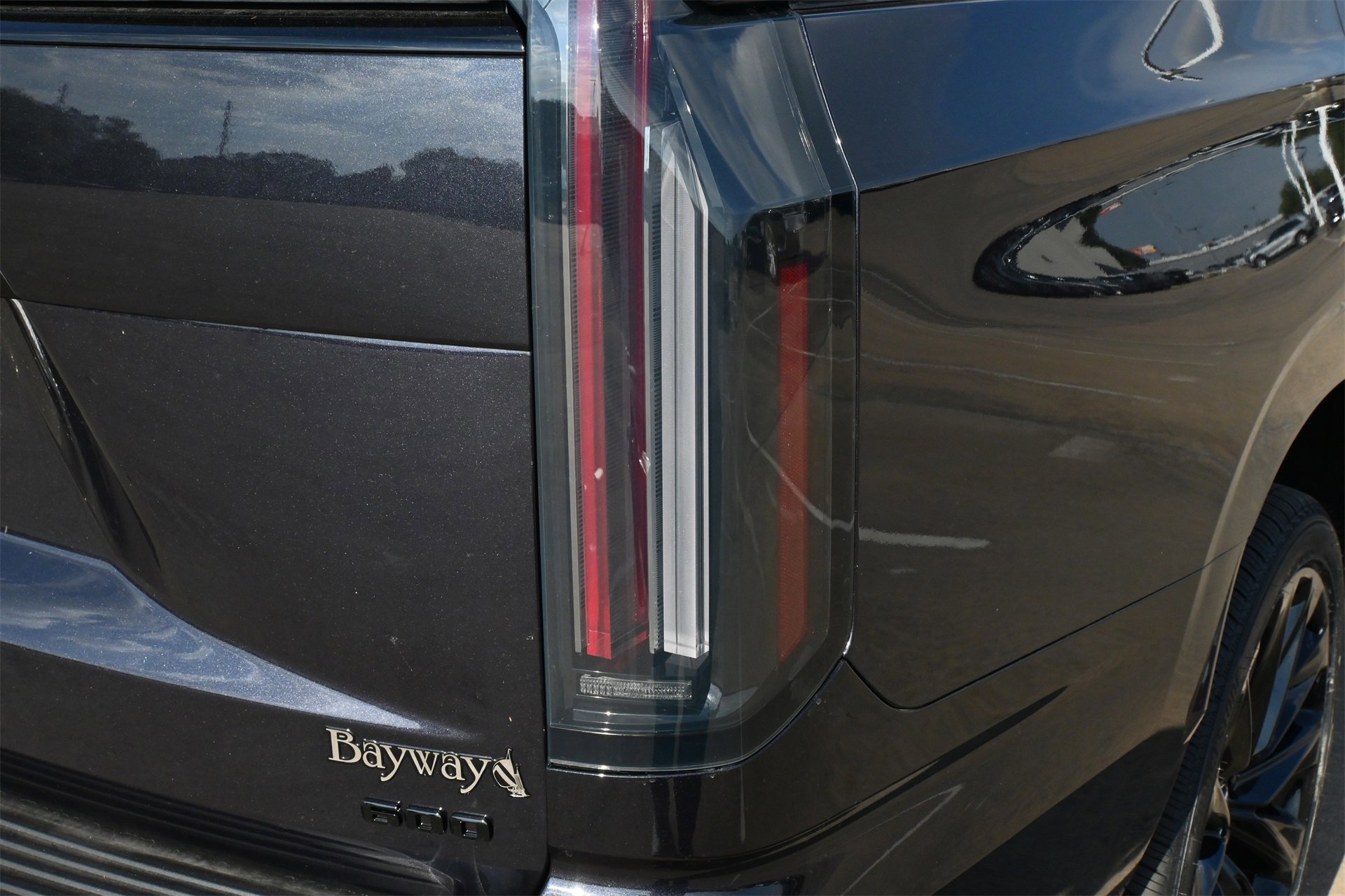 New 2025 Cadillac Escalade Sport Platinum w/ LPO, ONYX Package image 21