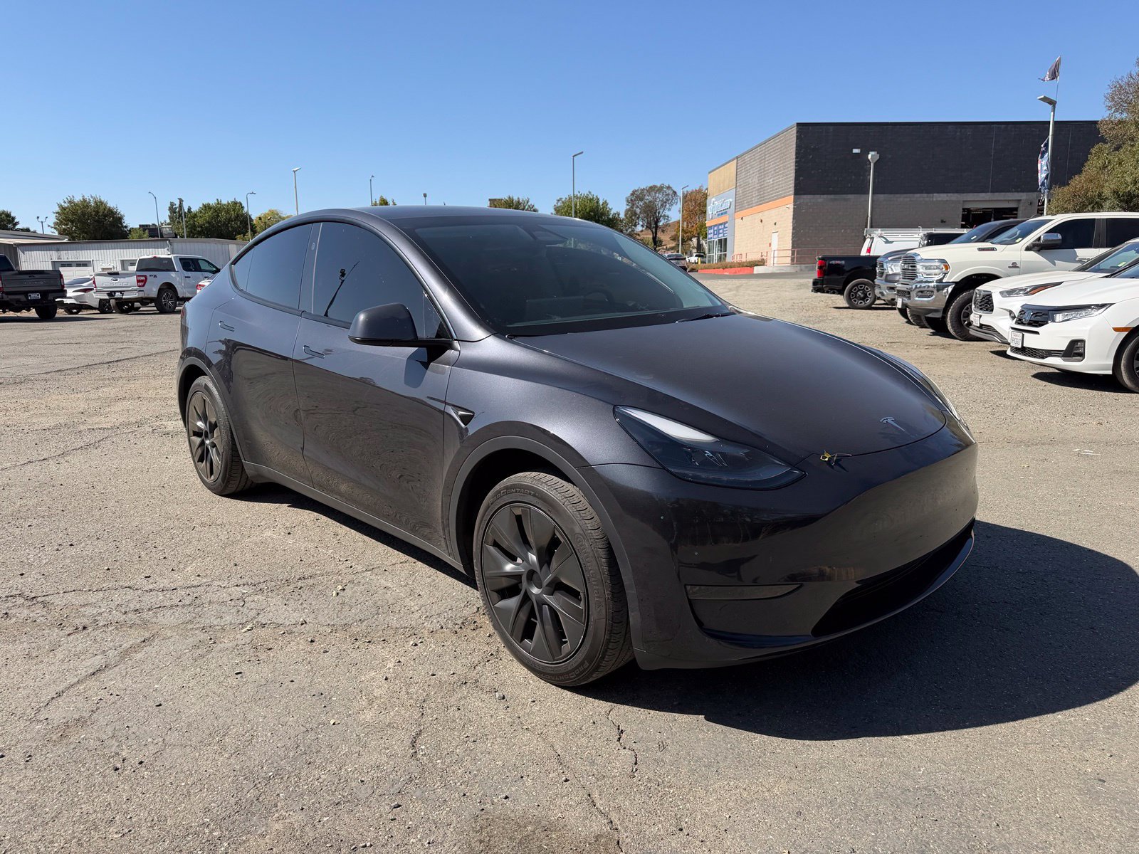 Used 2024 Tesla Model Y 2WD image 7