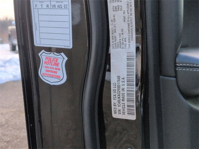 Certified 2024 Jeep Grand Cherokee L Laredo image 33